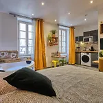 Place Carnot - Studio Tout Equipe Avec Jacuzzi Proche Toutes Commodites