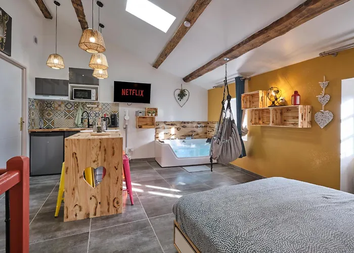 Place Carnot - Studio Tout Equipe Avec Jacuzzi Proche Toutes Commodites