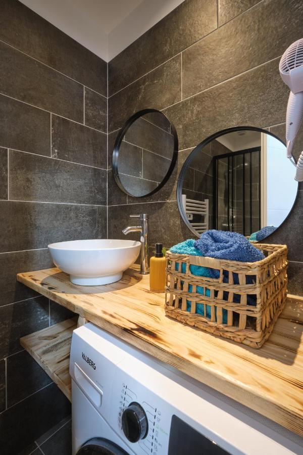 Apartment Place Carnot - Equipe Avec Jacuzzi Proche Toutes Commodites