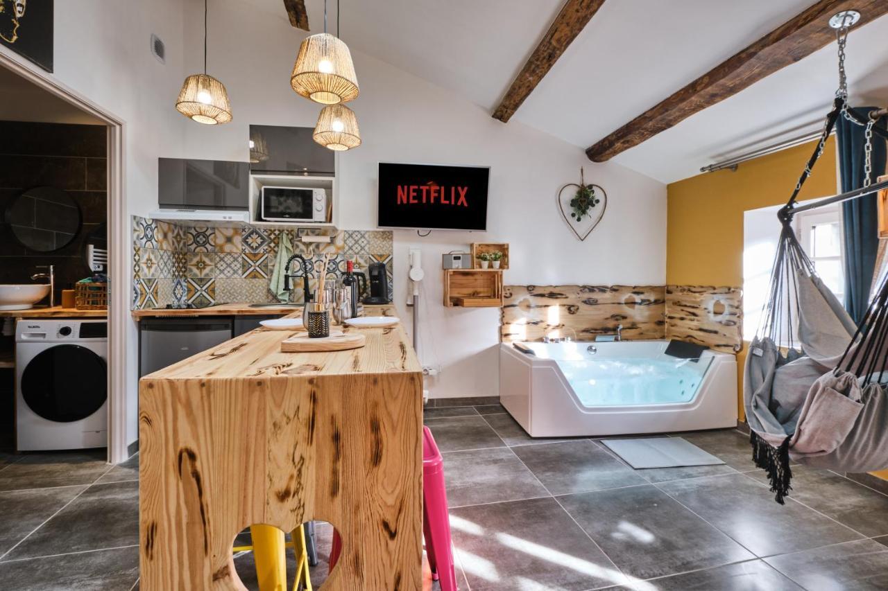Apartment Place Carnot - Equipe Avec Jacuzzi Proche Toutes Commodites